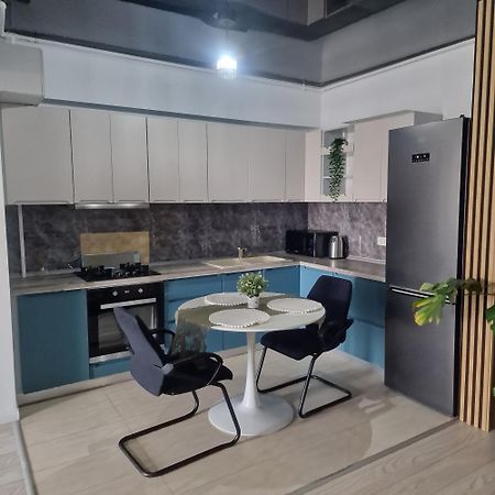 Apartament De Lux 2 Camere Cu Vedere Lacul Morii Bukarest Kültér fotó